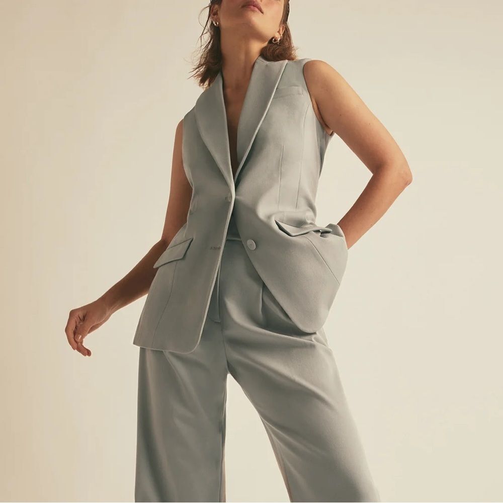 Favorite Daughter The Nadine Sleeveless Blazer